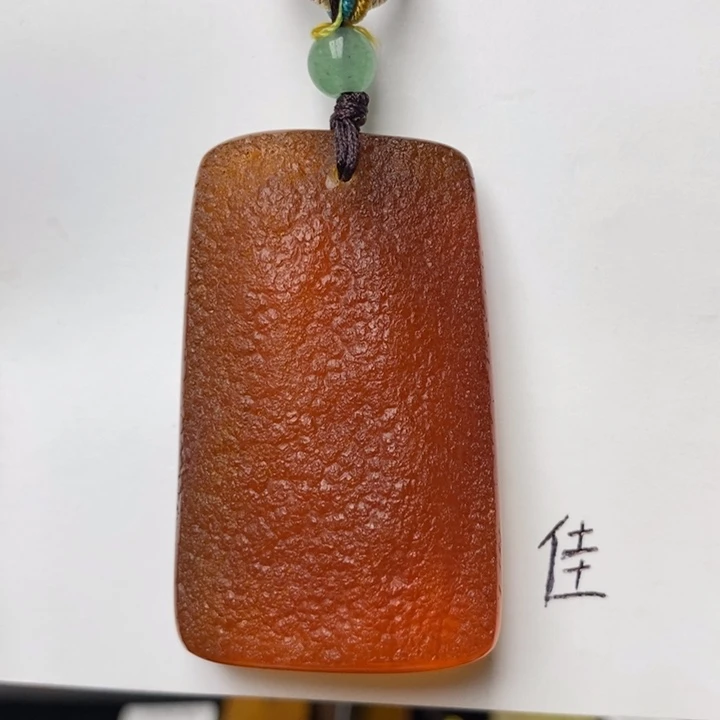 琥珀颈饰未镶嵌琥珀