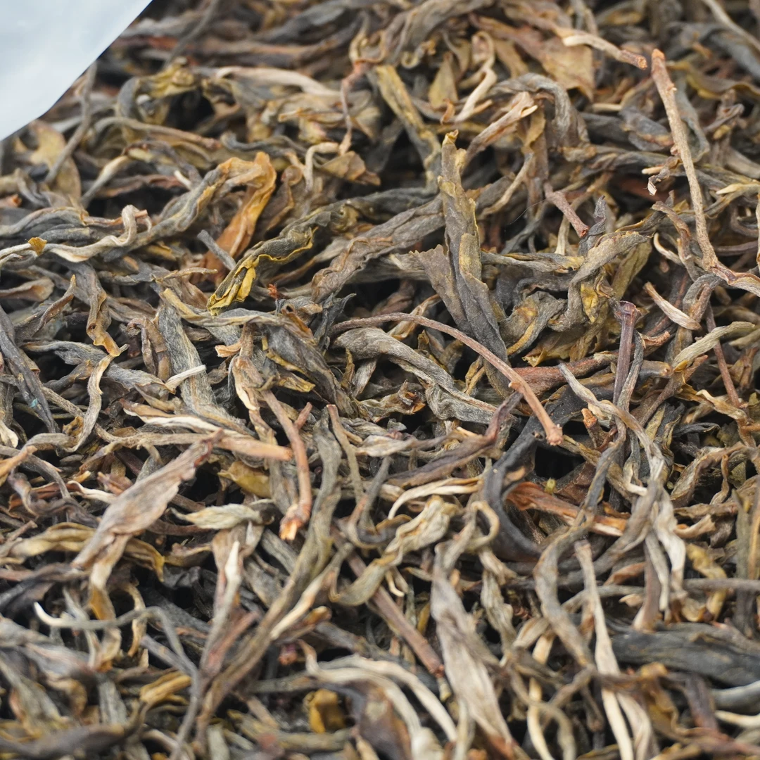 2023年 哆依树 古树头春纯料 普洱生茶散料 500g