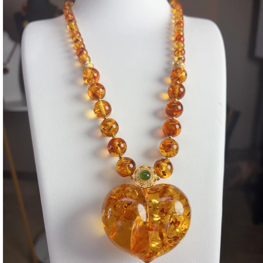 WYT00022天然俄罗斯花珀屁桃吊坠 女款时尚百搭锁骨链精美长链