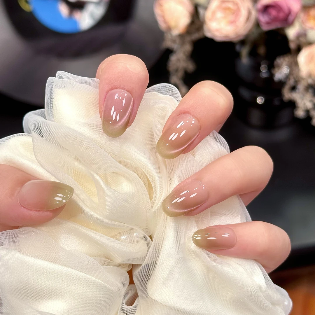 （芭乐气泡水）逸绘夏日清透芭乐猫眼日常显白高级纯手工穿戴甲美甲