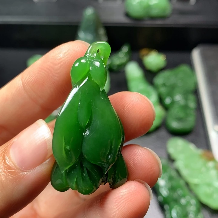 颈饰未镶嵌和田玉