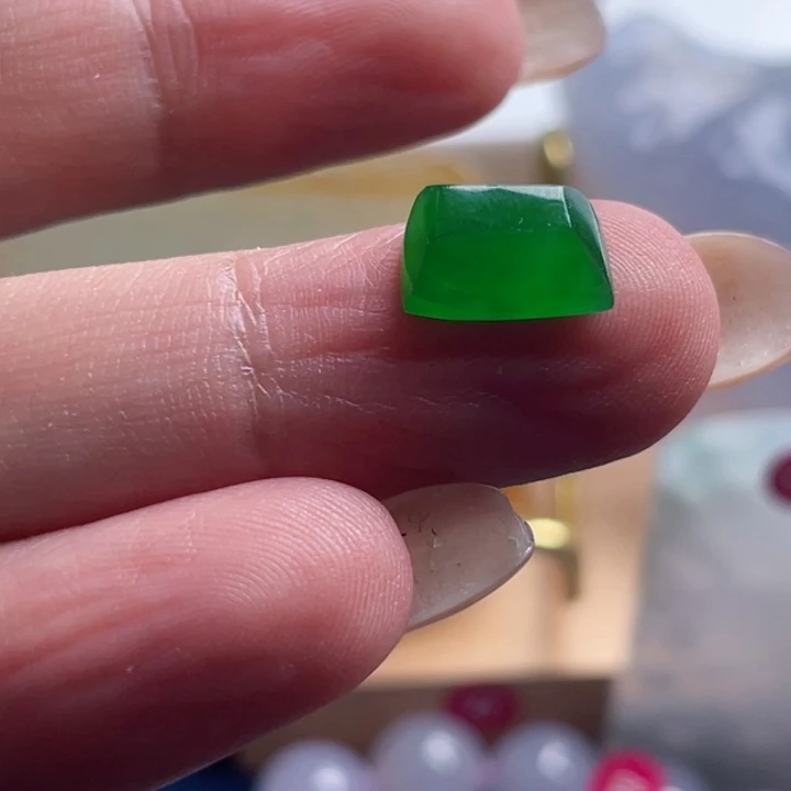 萌***馆翡翠未镶嵌颈饰天然翡翠
