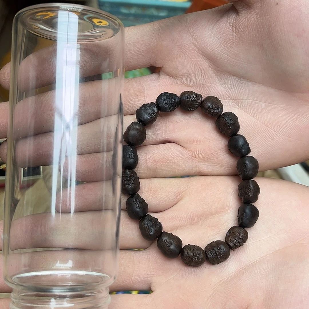 大叶紫檀（黑酸枝木类）