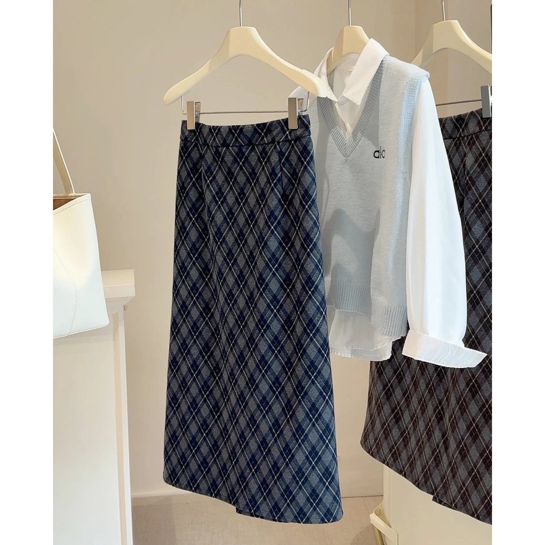 复古磨毛格子半身裙裙子秋冬女2025新款秋季高腰中长款后开叉子