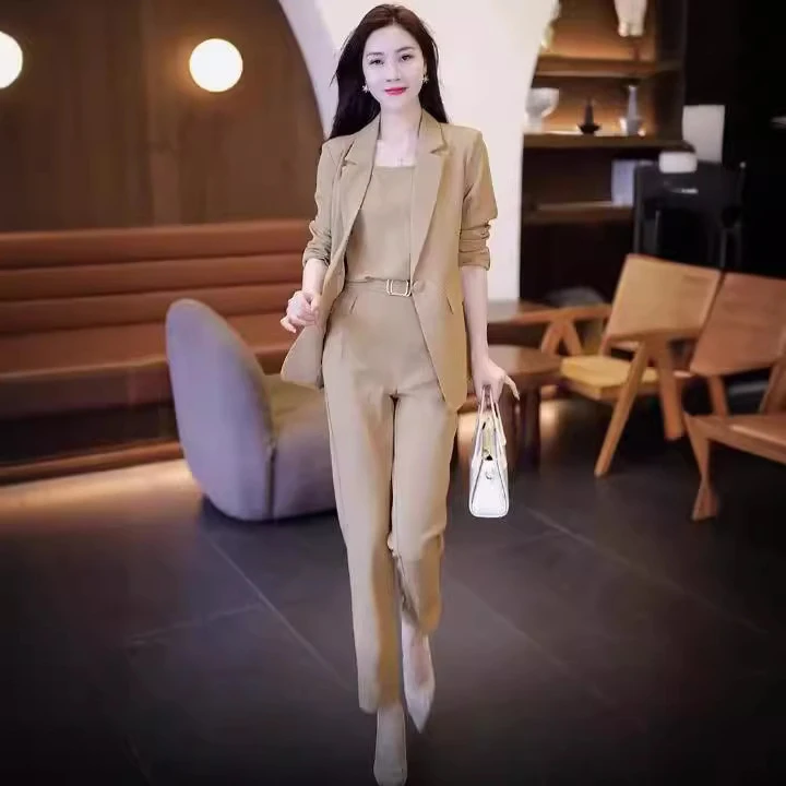 时尚休闲套装女装洋气西装春装新款气质减龄职业装西服三件套