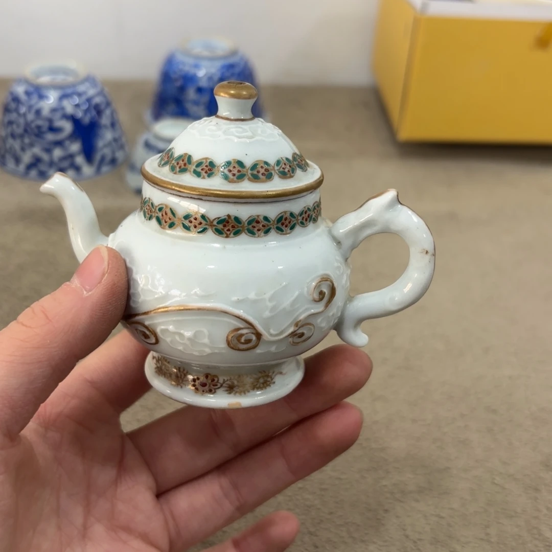 瓷片非常好看漂亮的物品