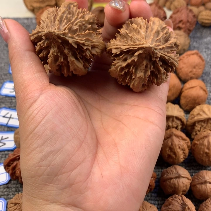 小**灯笼。