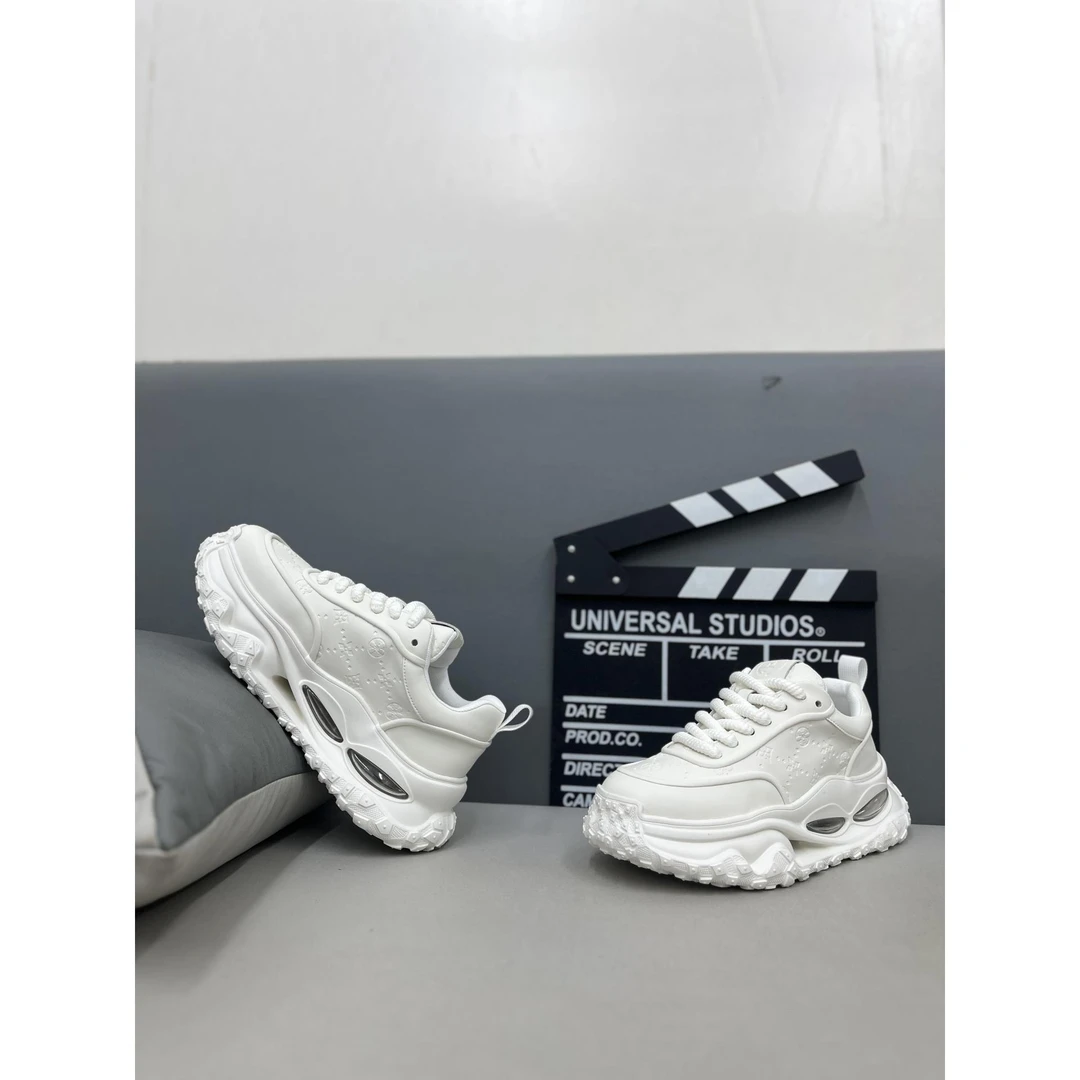 玛古芭男鞋轻奢高级感厚底增高小白鞋秋季皮面时尚百搭舒适老爹鞋