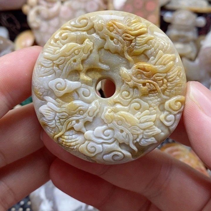 硅化珊瑚（珊瑚玉）颈饰未镶嵌