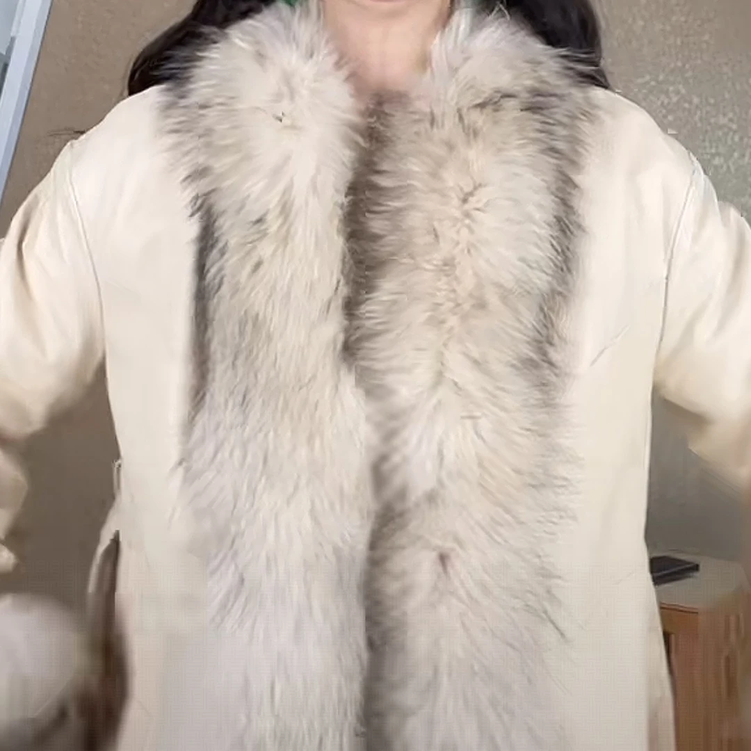 真皮绵羊皮夹棉门襟袖口貉子毛轻奢气质冬装