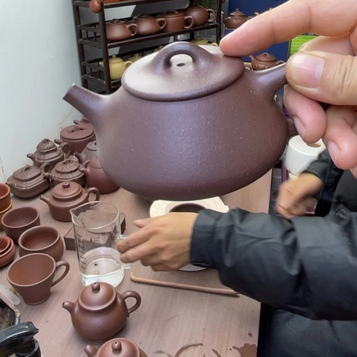 紫砂茶壶微瑕封釉石瓢容量200毫升