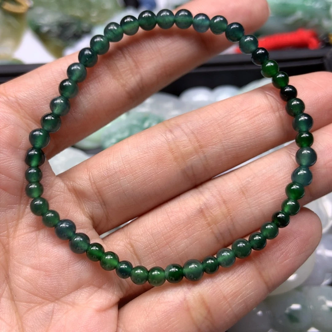 翡翠颈饰未镶嵌天然翡翠