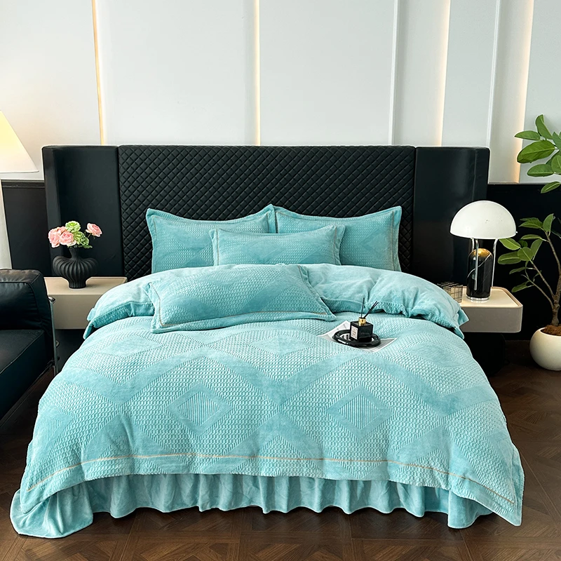 七只羊家纺加厚床盖款牛奶绒四件套 夹棉高克重 时尚大气风