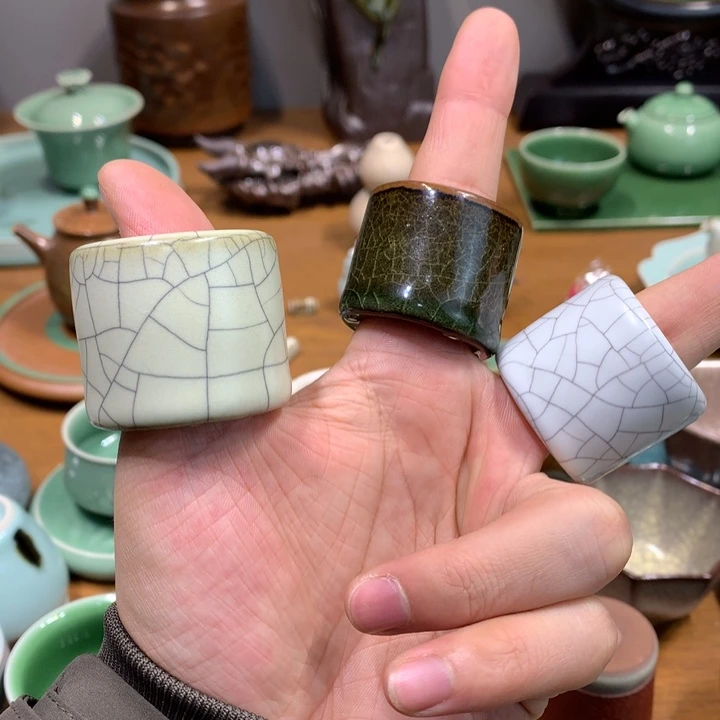 龙泉青瓷哥窑微瑕扳指