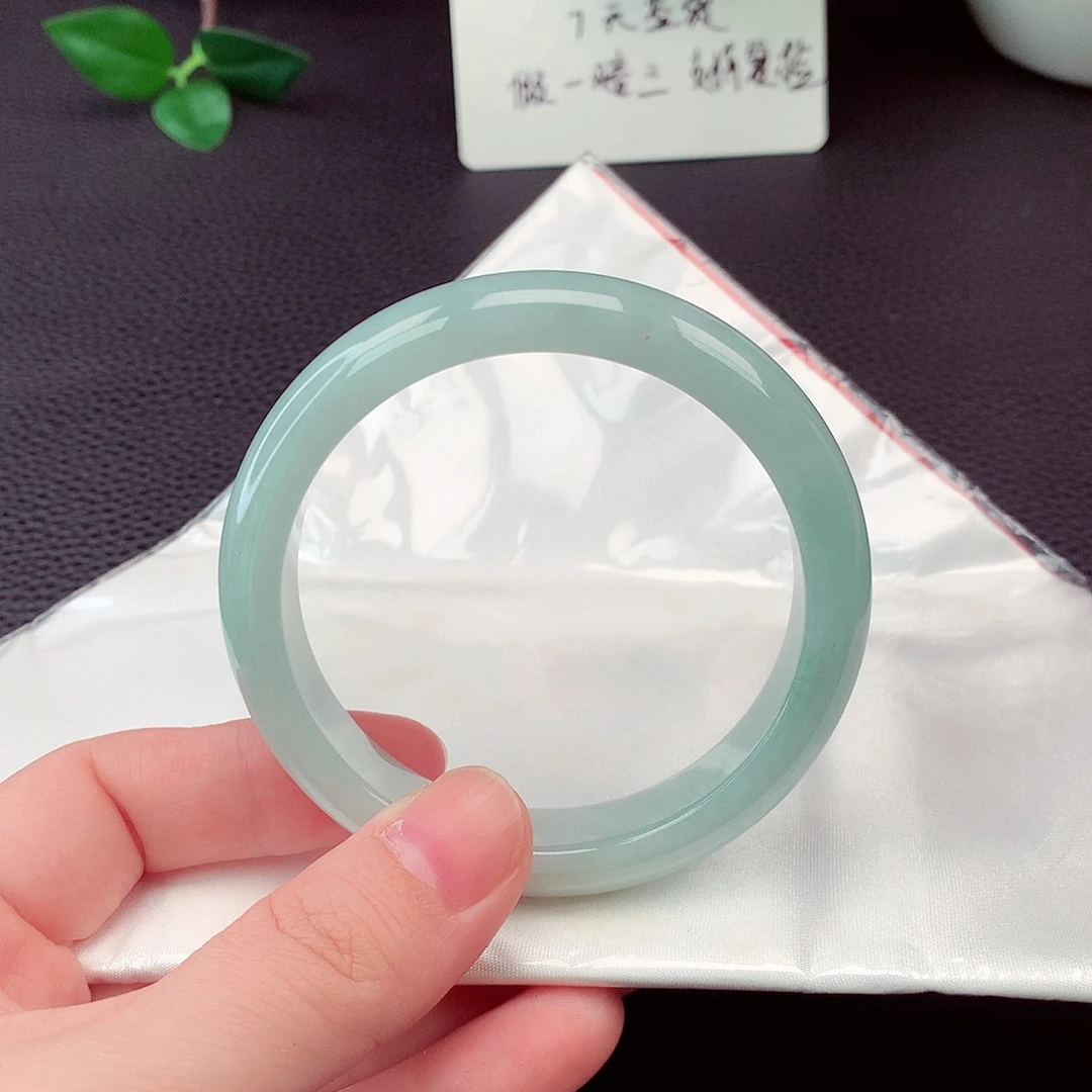 翡翠未镶嵌手镯翡翠