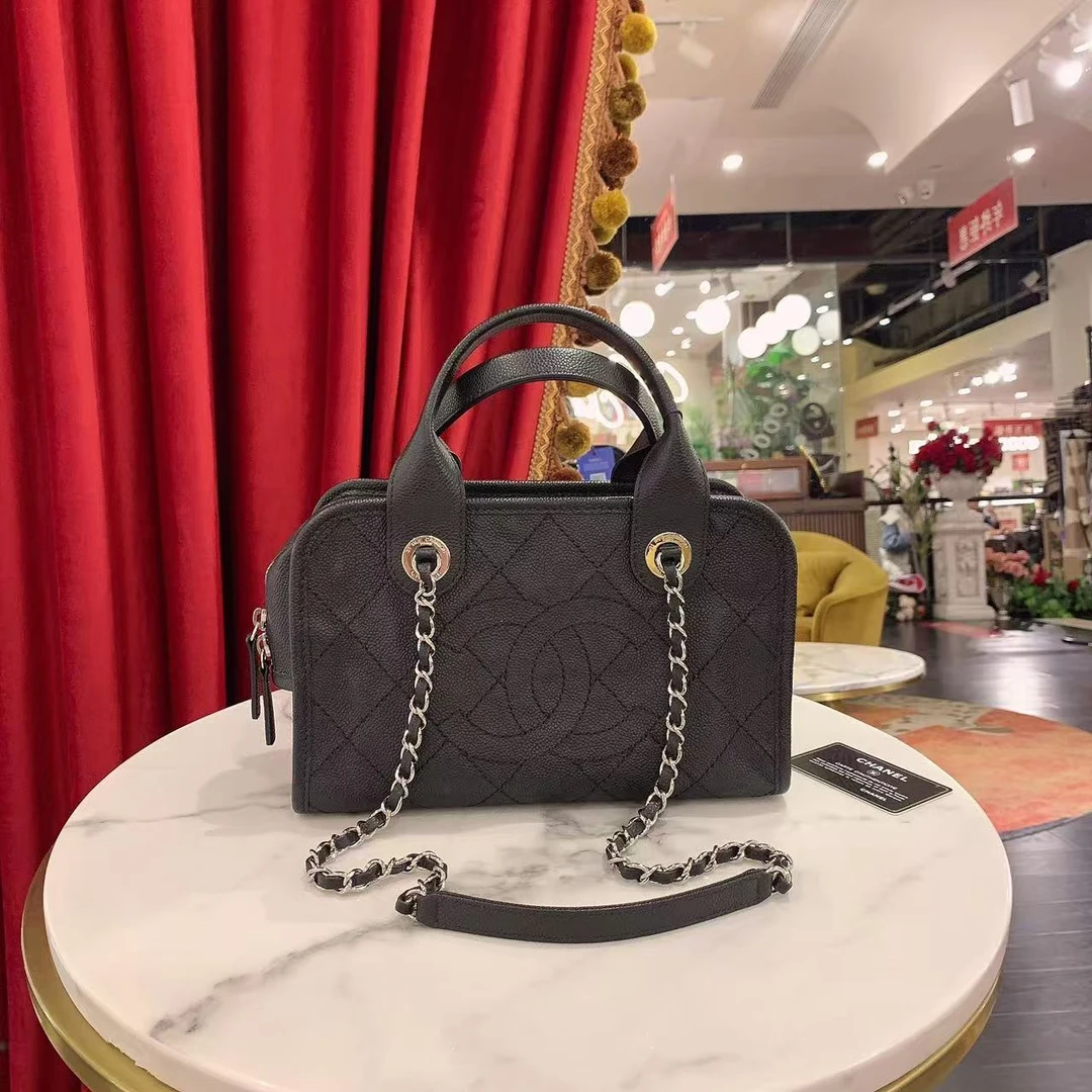 95新 Chanel/香奈儿 沙滩保龄球包黑色银扣荔枝牛皮20开86909795