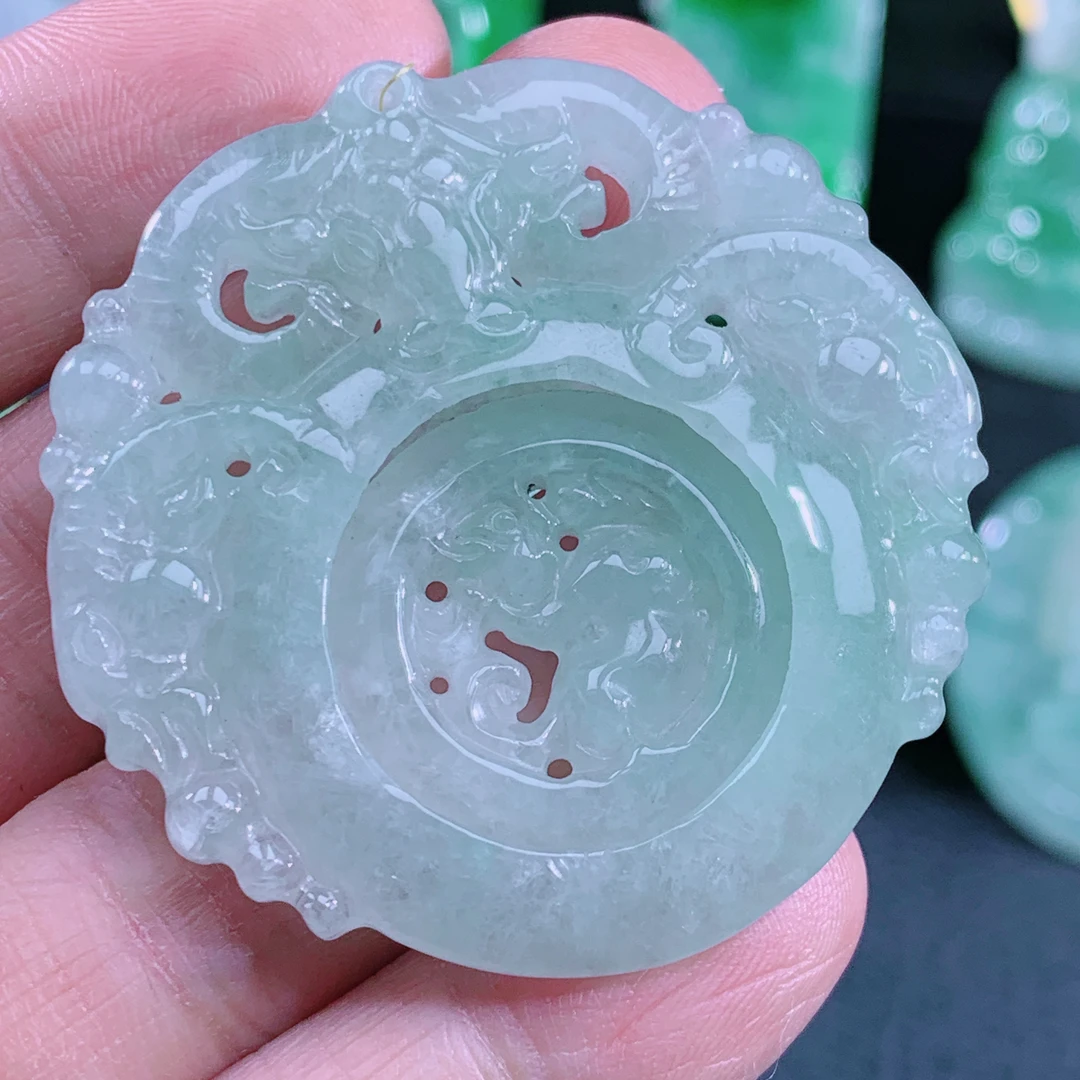 天然A货翡翠冰种翡翠三羊开泰 货号:A06038 尺寸:47.8-6.5mm