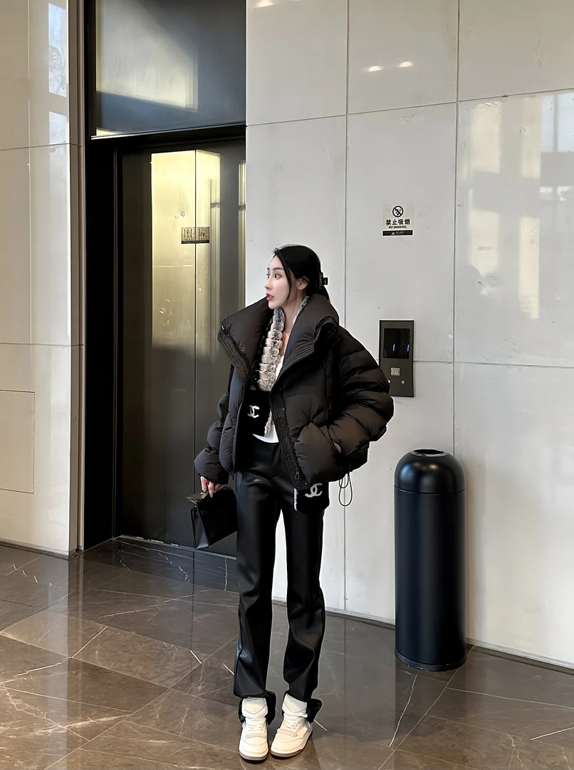 【真90白鹅绒】冬季新款时尚简约设计师短款保暖加厚外套女休闲6360