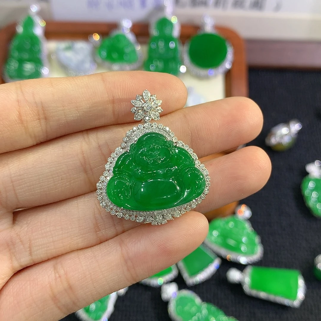 【闪购商品】吊坠(不含链)18K金镶嵌翡翠佛公
