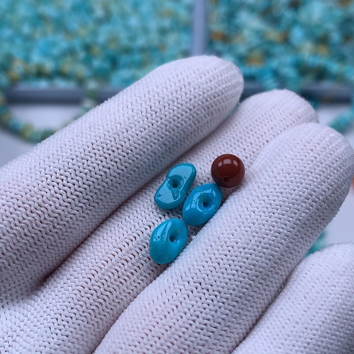 南红玛瑙未镶嵌珠宝奇石