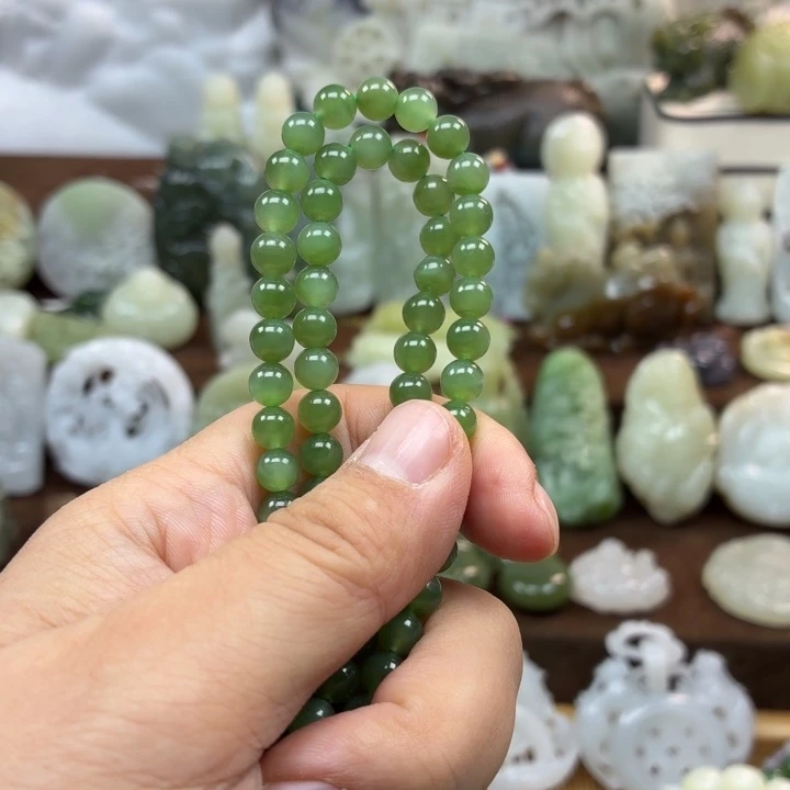 一***你和田玉未镶嵌颈饰