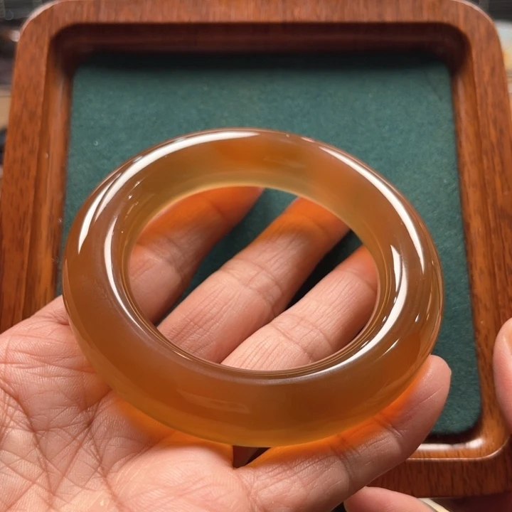 玛瑙/玉髓手镯未镶嵌?****?