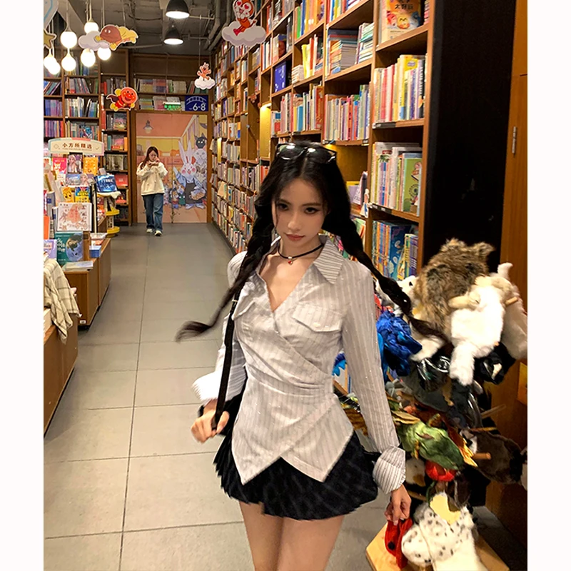 蓝色条纹烫钻长袖v领衬衫女学院风掐腰衬衣