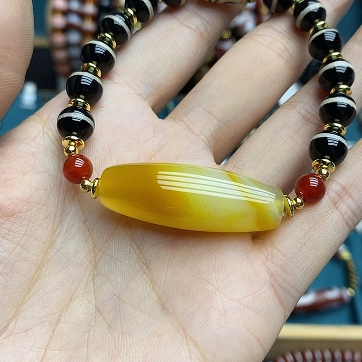 玛瑙/玉髓合金颈饰