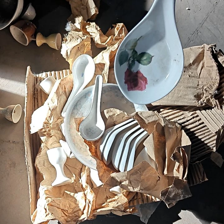 瓷片陶瓷盘子碗啥都有