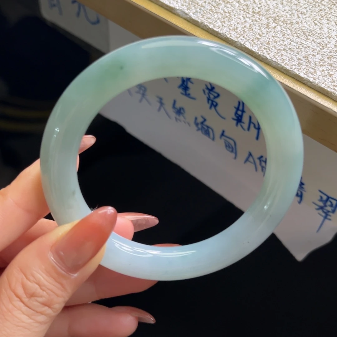 翡翠未镶嵌手镯手镯