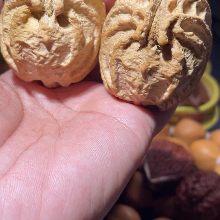 文玩核桃吊坠乾坤核桃4350