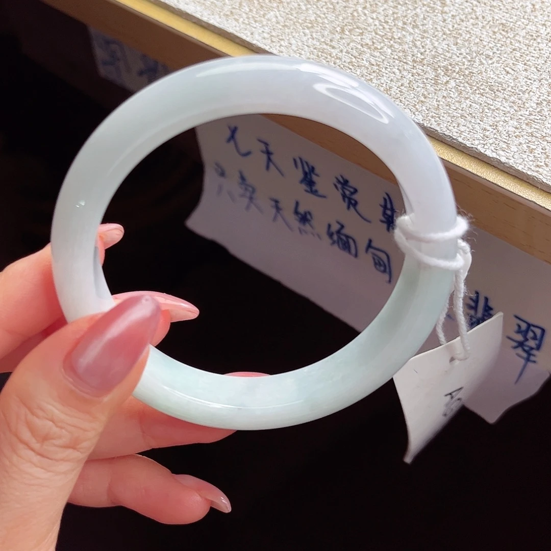 翡翠未镶嵌手镯手镯