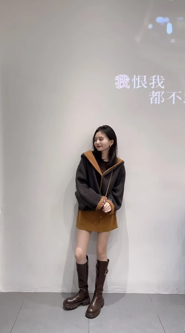 2025秋冬新款韩版撞色连帽百搭时髦外套高腰橘色半身裙两件套装