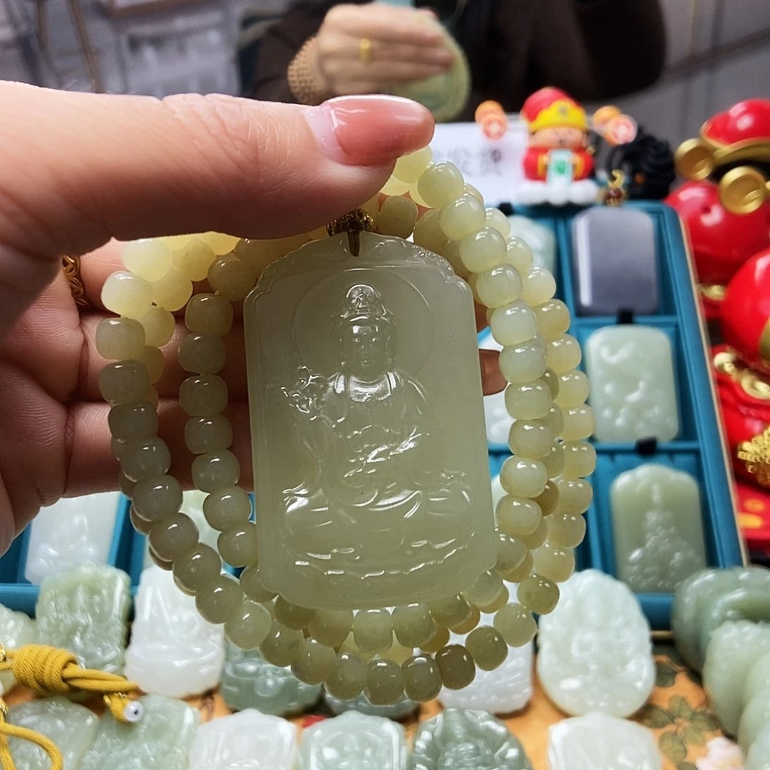 和田玉颈饰未镶嵌梁*哥