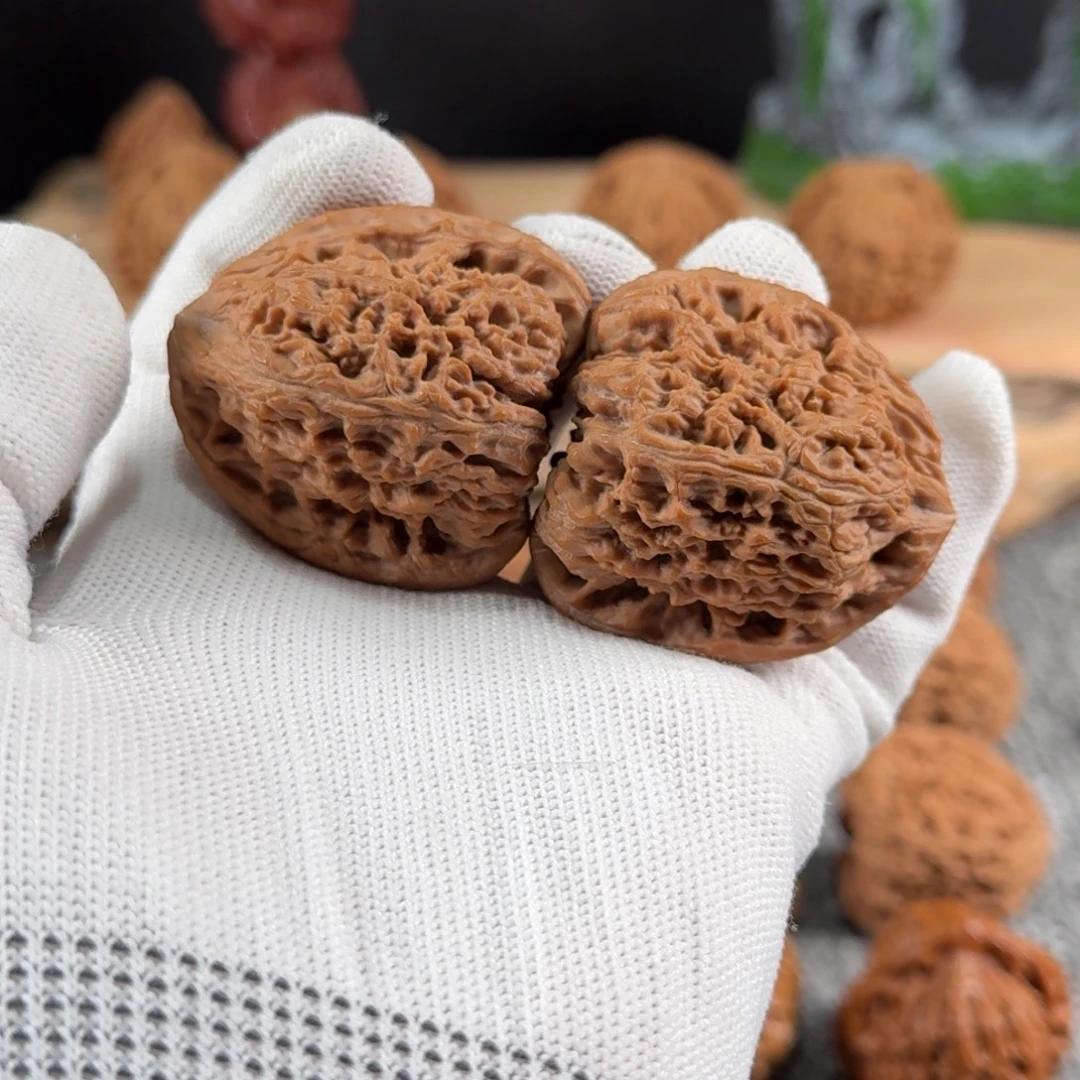 唢***南文玩核桃吊坠317号南疆有修对歪