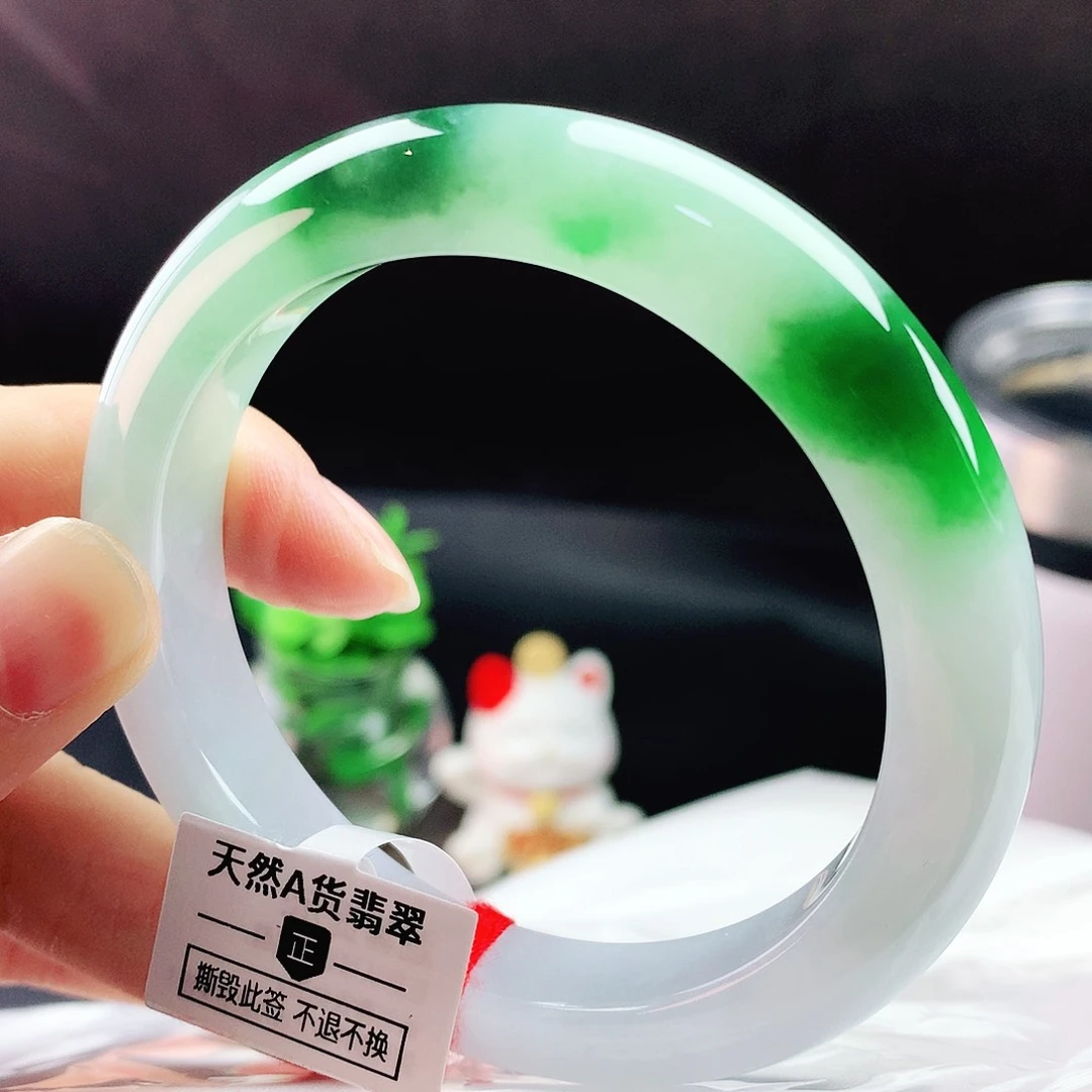 未镶嵌手镯翡翠56辣绿