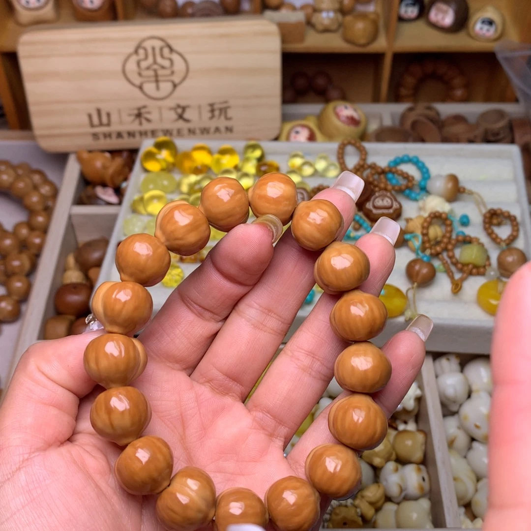 吊坠猴头核桃16.4屁桃手串