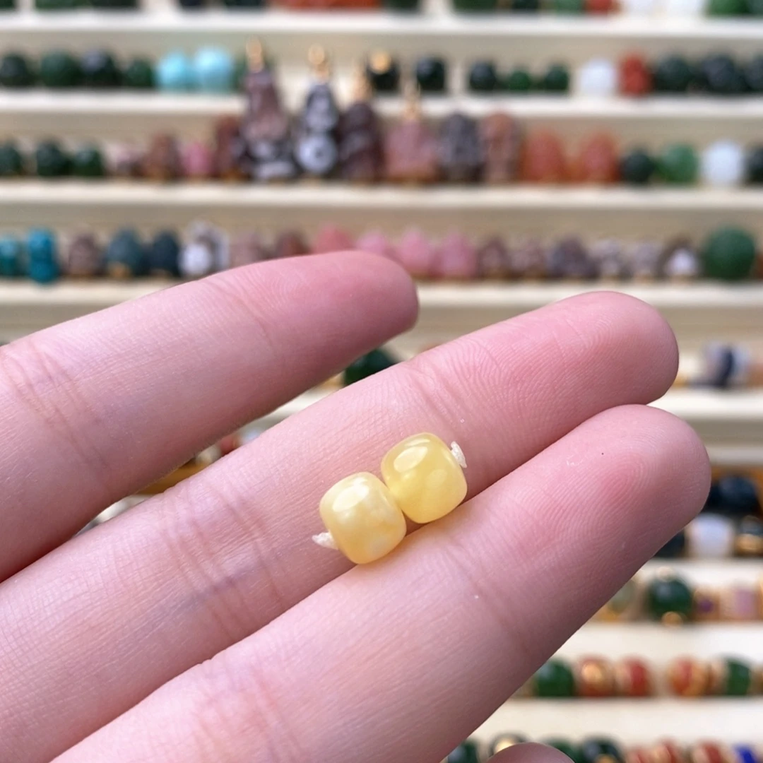 蜜蜡未镶嵌颈饰对珠