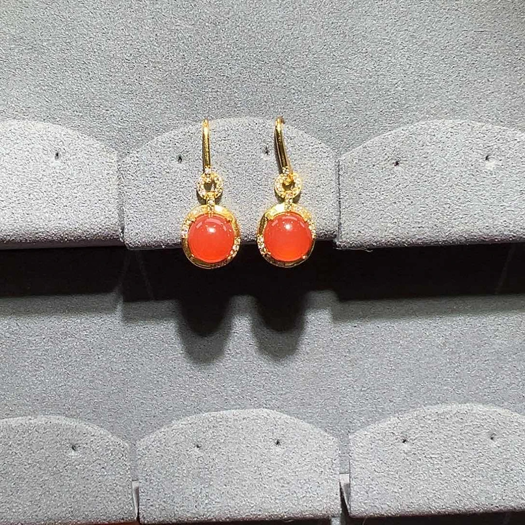 南红玛瑙耳饰未镶嵌