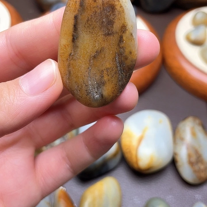 和田玉未镶嵌颈饰9