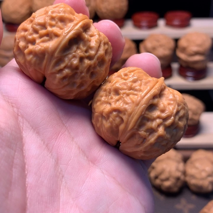 文玩核桃把件38铁锤