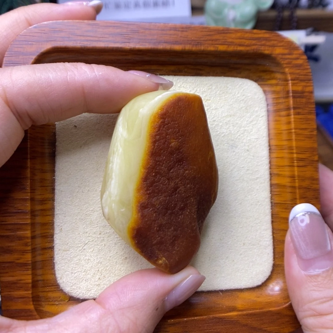 未镶嵌定制琥珀敏