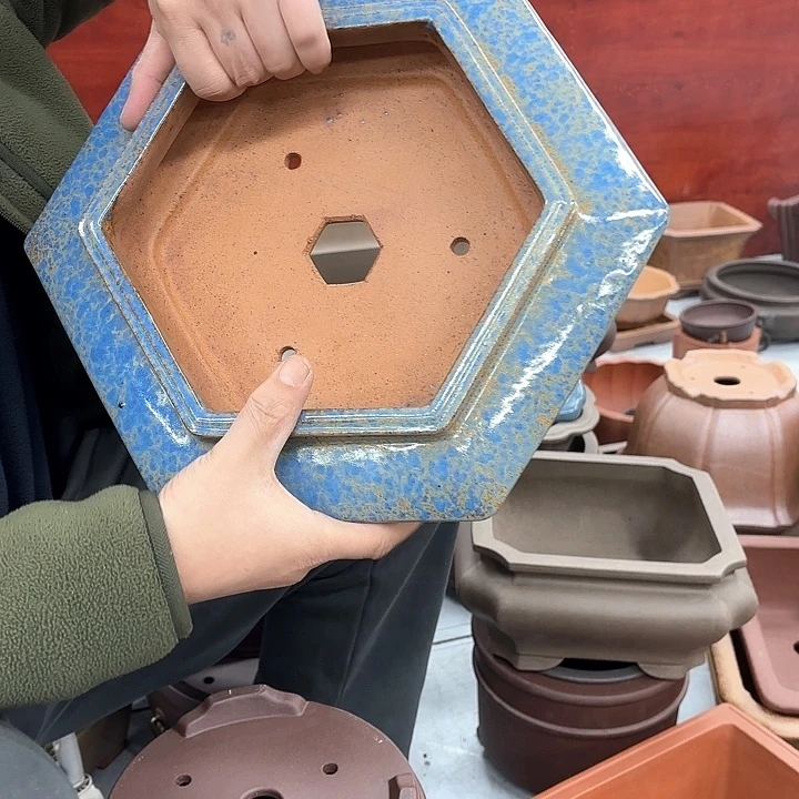 紫砂花盆紫砂的颜色很好看呀