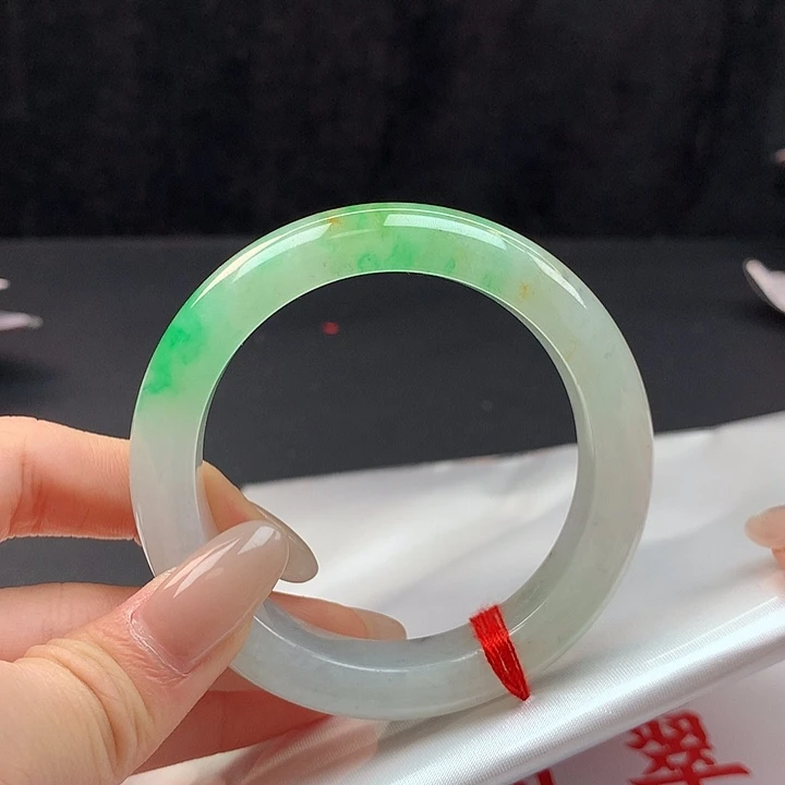 翡翠未镶嵌手镯52