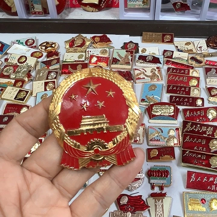 夜***鹰其他普通金属纪念章
