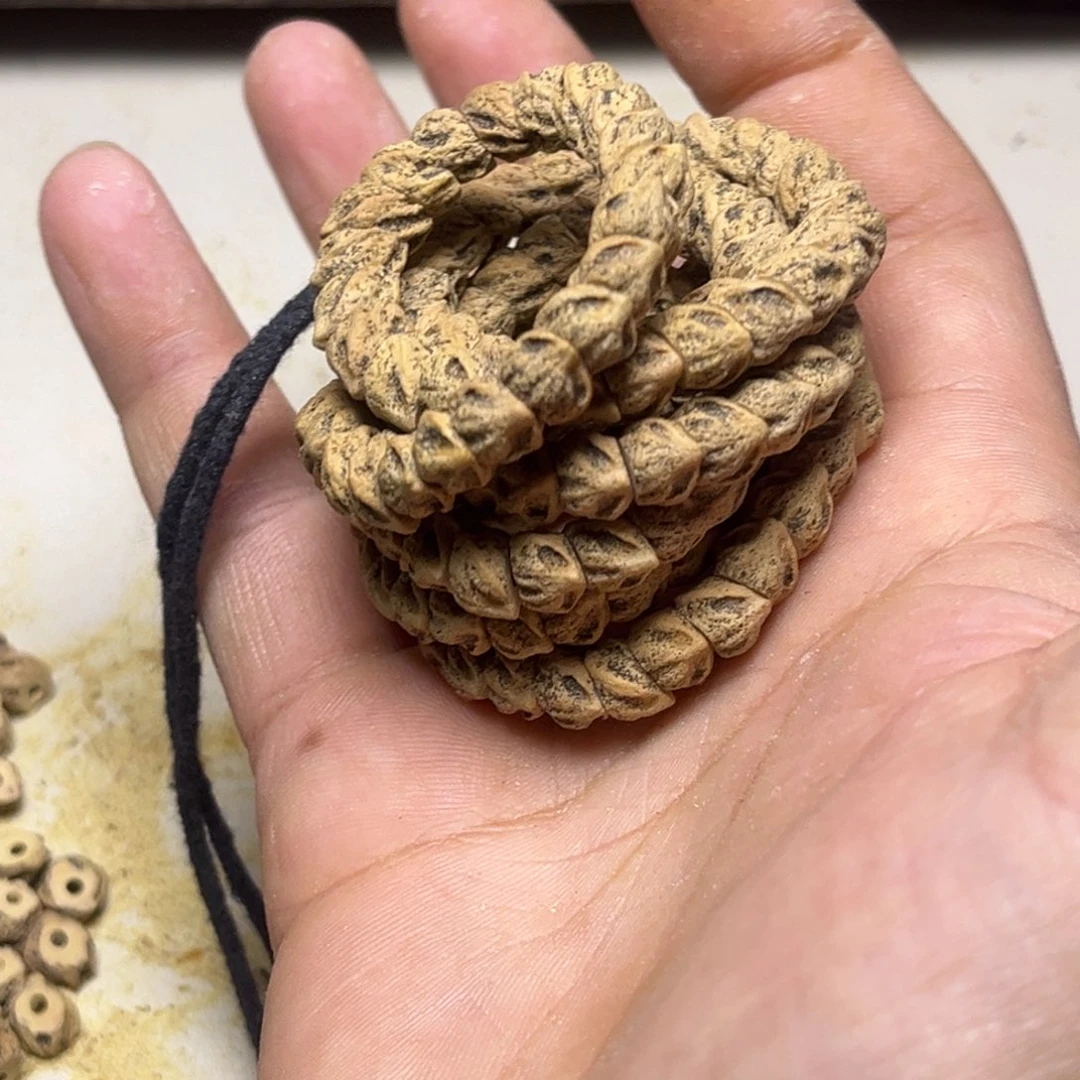 柏香籽/百香籽吊坠