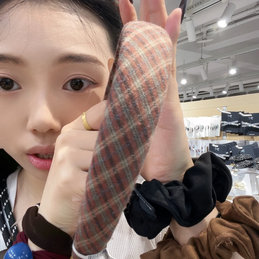 钛钢皮质红格发箍