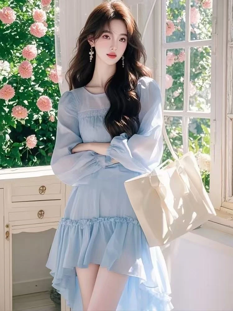 2025春装新款法式高级感小个子大方得体气质度假风收腰蓝色连衣裙