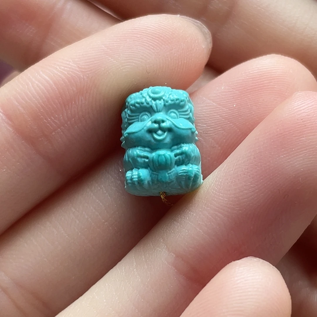 绿松石未镶嵌颈饰