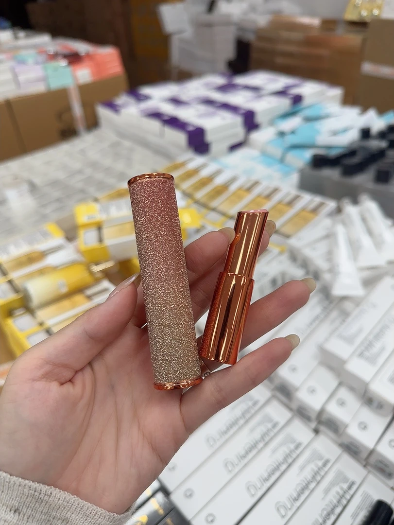 嫩嘟嘟 vov千人千色变色唇